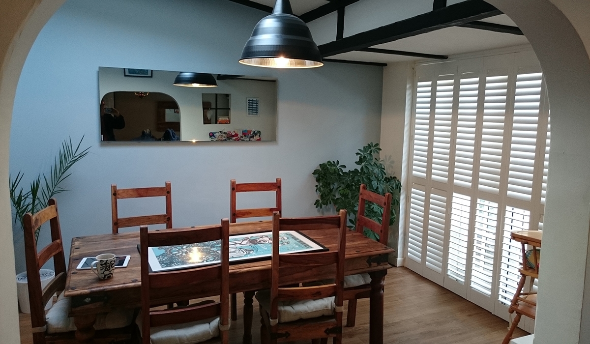 Mirror heating installed in kitchen dining room